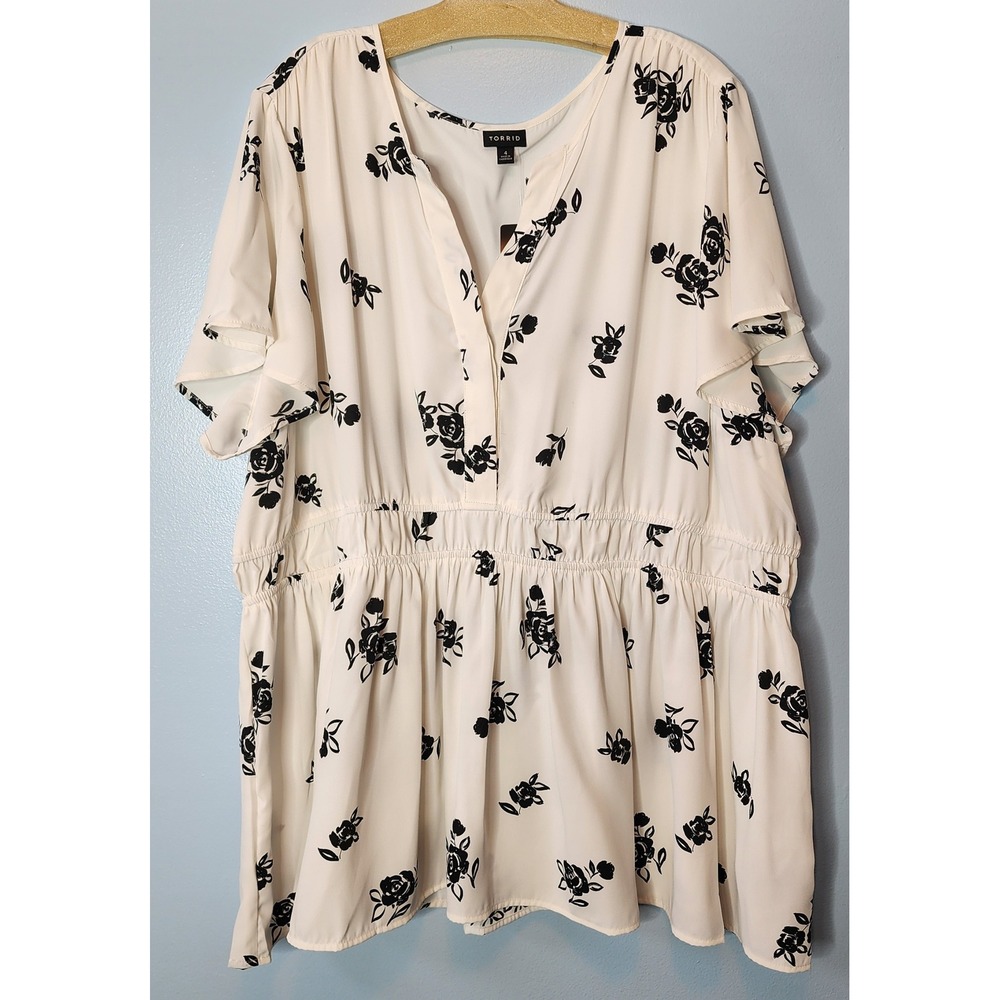 Torrid Peplum Blouse Women 4X White Black Floral NWT Georgette Flutter Sleeve